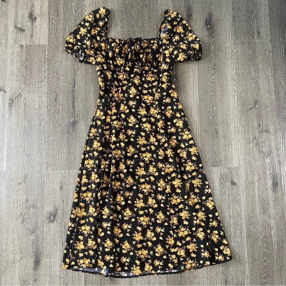 SHEIN Dresses & Skirts - SHEIN floral midi dress size XL puffy sleeves women’s 12